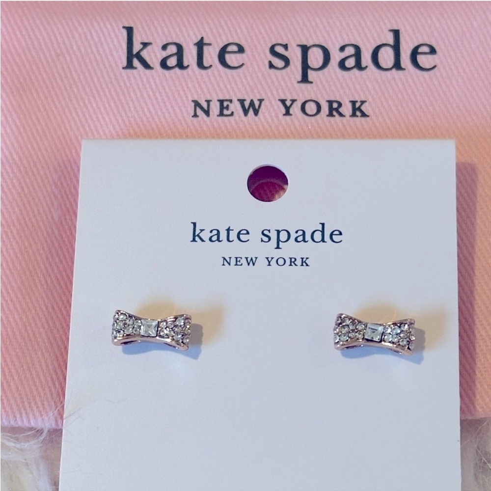 Kate Spade Bow Studs Ready Set Bow Pave Gold New in Dustbag - Picture 2 of 4